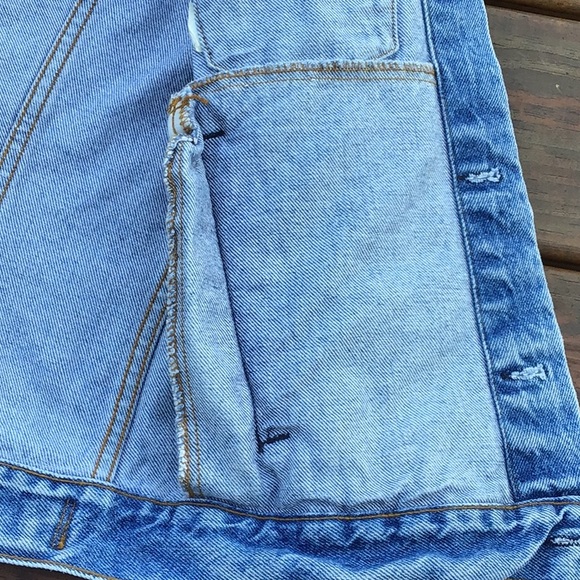 Levi’s Jean Jacket - Picture 6 of 11